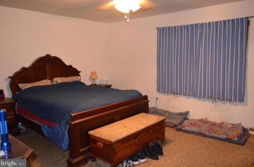 19 Marmic Dr, Southampton PA 18966-1728 exterior