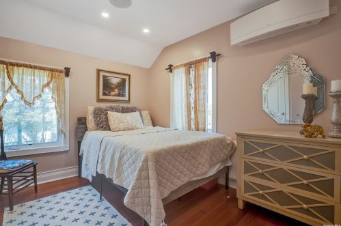 11 Maplewood Rd, Babylon NY  11704-7805 exterior