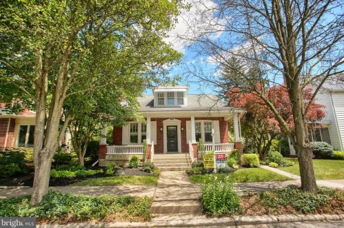 101 Parker St, Carlisle, PA 17013-2821