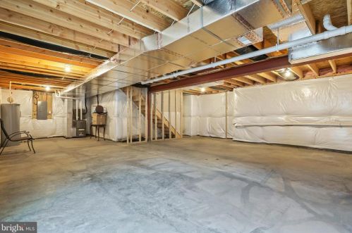 192 Winifred Dr, Hanover PA  17331 exterior