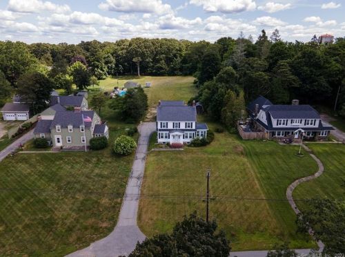 622 Laurel Hill Rd, Norwich, CT 06360-7309