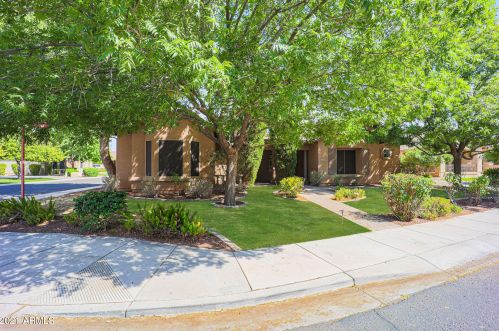 4105 Oraibi Dr, Glendale, AZ 85308-7424