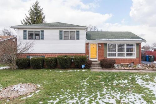 565 Stonehaven Dr, Lexington, KY 40505-2758