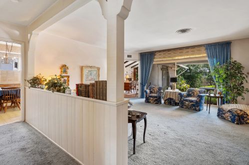 12622 Sarah St, North Hollywood CA  91604-1115 exterior