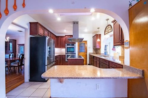 717 Palmer St, Orlando FL  32801-4040 exterior