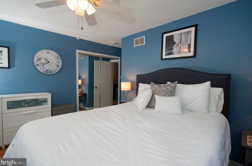 136 Green Hill Rd, Norristown PA  19406-2026 exterior