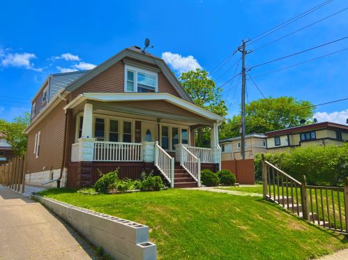 1816 28th St, Milwaukee WI  53208-2007 exterior