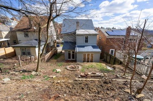 1518 Dagmar Ave, Pittsburgh, PA 15216-3715