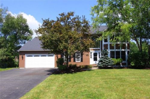 7879 Ridge Pointe Dr, Fville, NY 13066-9518