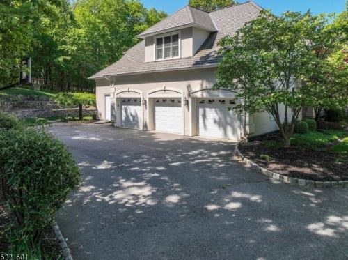 10 Masar Rd, Boonton NJ  07005-8900 exterior