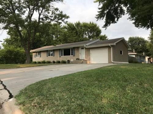 501 29th St, Ashland, NE 68003-1037