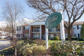 79 Santa Barbara Dr, Hicksville, NY 11803-5815