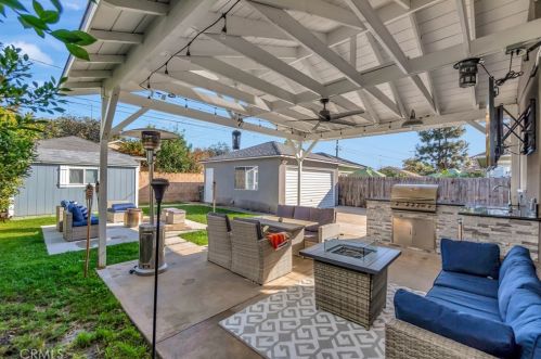 4852 Gondar Ave, Lakewood CA  90713-2410 exterior