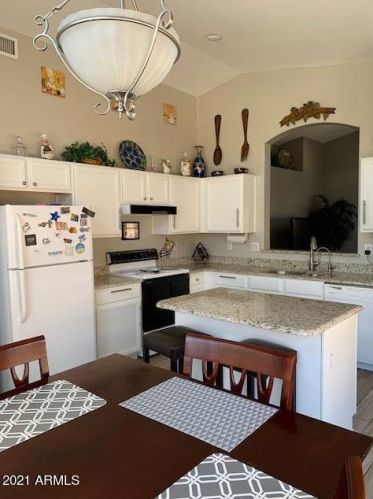 1698 Tremaine Ave, Gilbert AZ  85234-8139 exterior