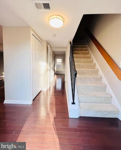 7704 Lemoyne Ln, Springfield VA  22153-3429 exterior