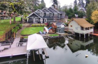 10213 Green Ln, Lakewood, WA 98499-1618