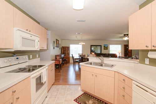 23 La Puerta Del Norte, Fort Pierce FL  34951-2881 exterior