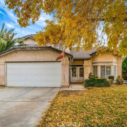 1642 Bisbee Pl, Lancaster, CA 93535-4370