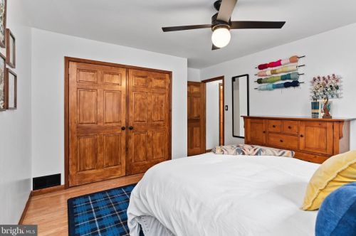 63 Fairway Dr, Camp Hill PA  17011-2065 exterior