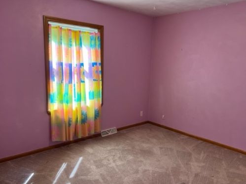 2009 Pittsburgh St, South Connellsville PA  15425-5226 exterior