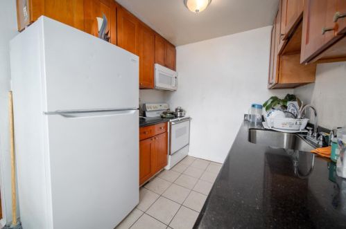 1182 Leigh Ave, San Jose CA 95126-4526 exterior