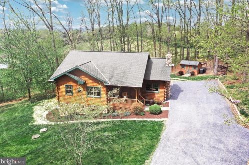4563 Hamme Rd, Spring Grove, PA 17362-7942