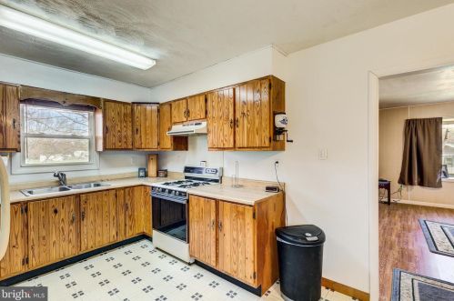 305 Ulricktown Rd, Littlestown PA  17340-9789 exterior