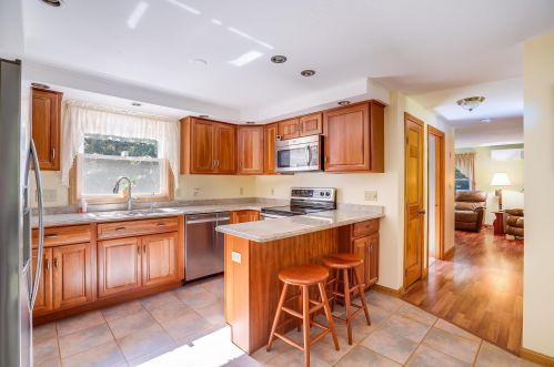 58 Long Pond Rd, Danville NH  03819-3126 exterior