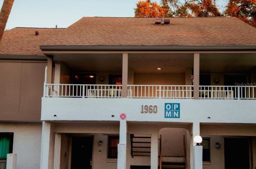1960 Lakewood Club Dr, Saint Petersburg, FL 33712-4938