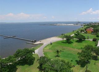 3430 Miramar Dr, Morgans Point TX  77571-2110 exterior