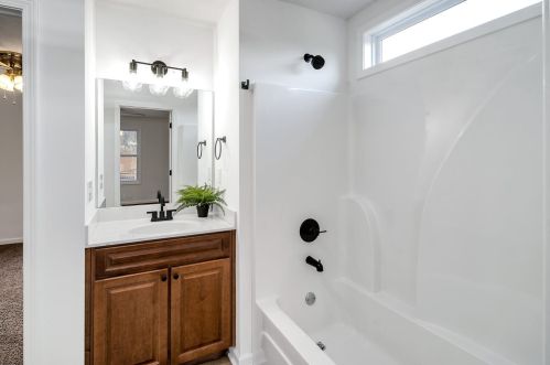 450 Pickett Dr, Covington KY  41011-1861 exterior