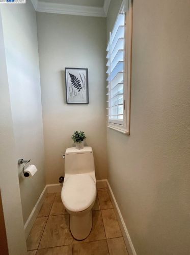 1325 136th Ave, San Leandro CA  94578-2549 exterior