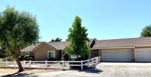 33475 Overland Trl, Santa Clarita, CA 91390-4590