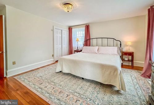 718 Columbia Ave, Lansdale PA 19446-3311 exterior