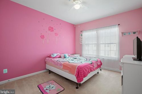 7366 Brunson Cir, Gainesville VA 20155 exterior