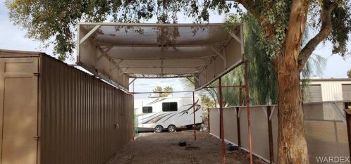 1643 Vly Dr, Mohave Valley AZ  86440-8583 exterior