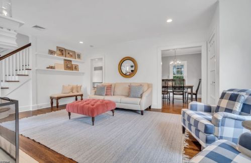 73 Chatham St, Chatham Township, NJ 07928-2021