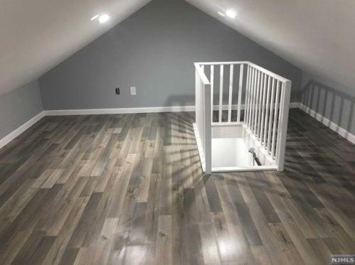 1427 Nelden Rd, Teaneck NJ  07666-6056 exterior