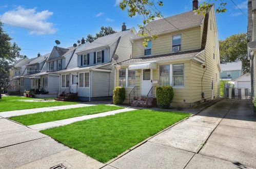 89-22 241st St, Jamaica, NY 11426-1309