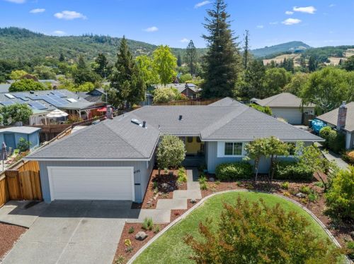 4788 Stonehedge Dr, Santa Rosa, CA 95405-7439