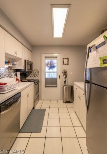 12 Heath Aster Ln, Lehigh Acres FL 33936-7347 exterior