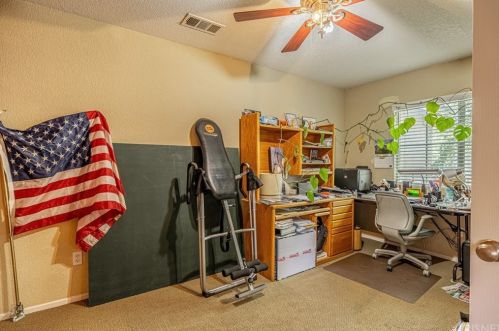 45541 Robinson Dr, Lancaster CA  93535-2263 exterior