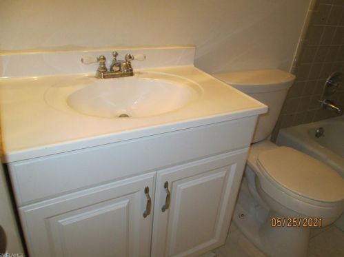 1 Hamlin Ct, Lehigh Acres FL 33936-7211 exterior