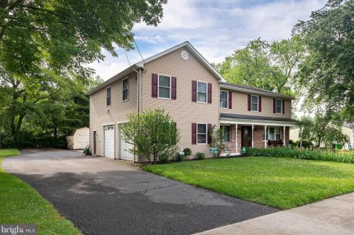 268 Queen St, West Deptford, NJ 08096-2254