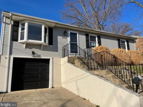 1715 Pennrock Rd, Wilmington, DE 19809-1313
