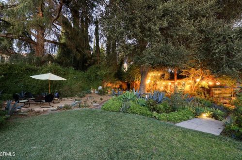 2919 Lake Ave, Altadena CA  91001-1621 exterior