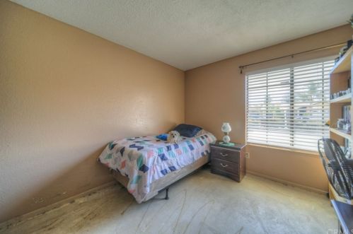 725 Dallas Ave, San Bernardino CA  92410-1127 exterior