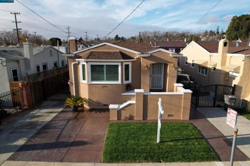 3007 58th Ave, Oakland, CA 94605-1123