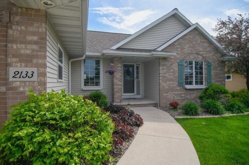 2133 Wheat Way, Green Bay, WI 54311-5082