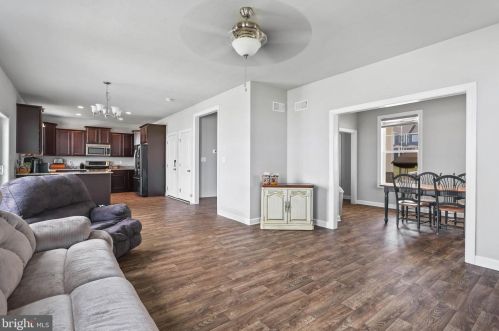 192 Winifred Dr, Hanover PA  17331 exterior